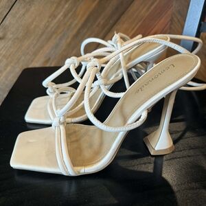 Leonardo Cream Strappy Heeled Sandals